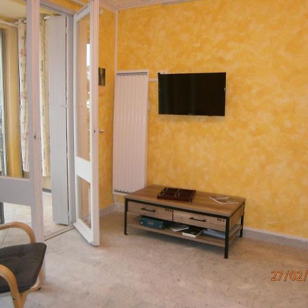 Agreable Studio Avec Cave Et Parking Privatif ラシオタ エクステリア 写真