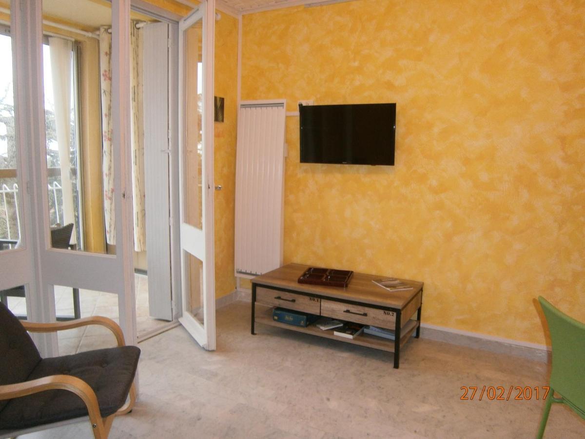 Agreable Studio Avec Cave Et Parking Privatif ラシオタ エクステリア 写真